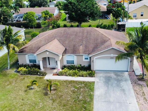 1552 SW Apricot Road, Port St Lucie, FL 34953