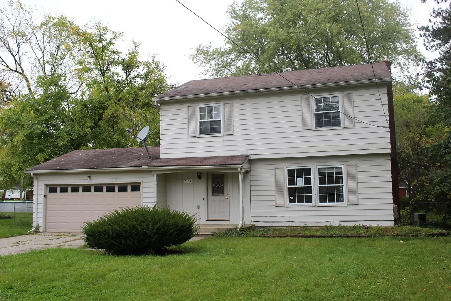 6162 W Court St photo 1