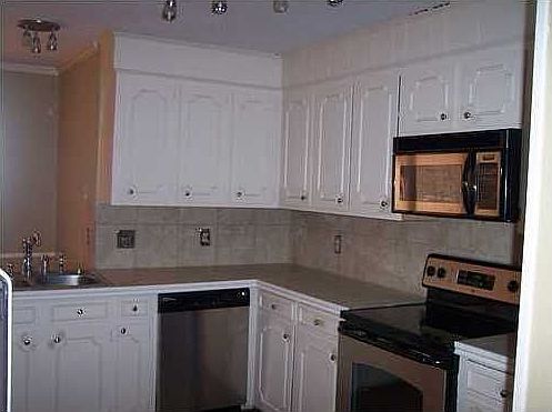 5th image of 255 Bay Park Dr