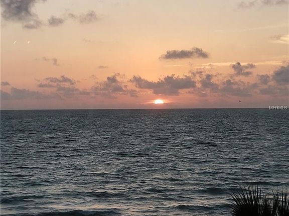 4th image of 1660 Gulf Blvd Ph 2