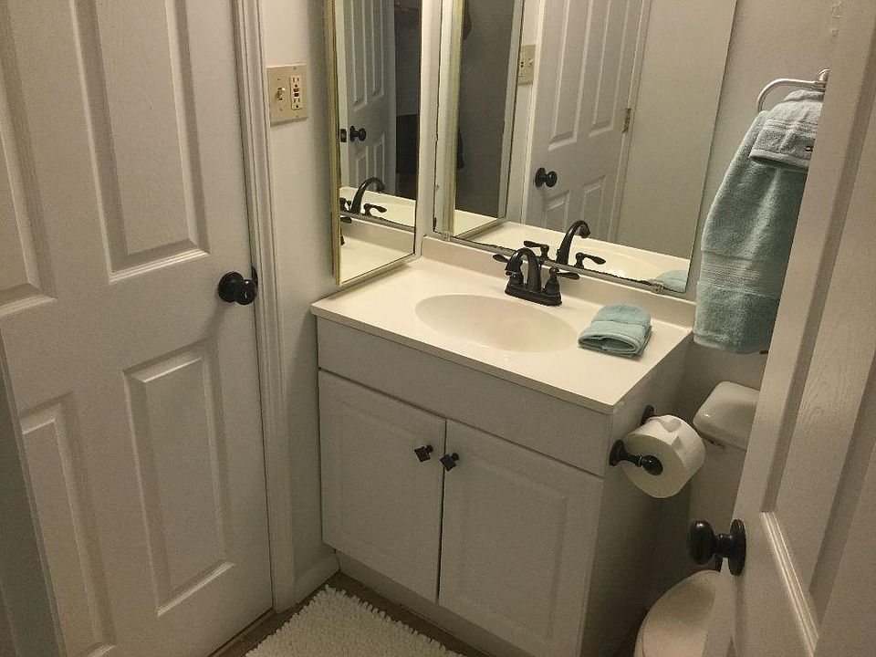 2nd image of 27801 Evergreen Run