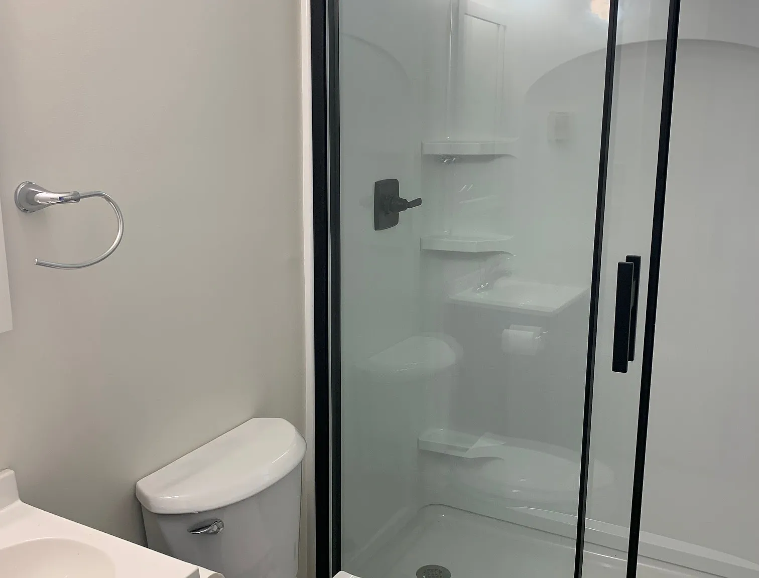 2 bed, 700 sqft, $1,095 — Photo 3