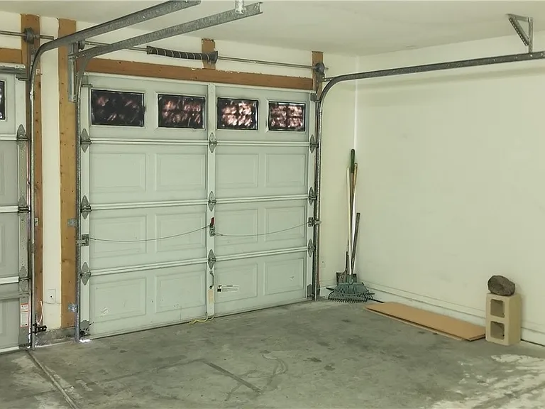 4492 S Caitlan Ave — Photo 11