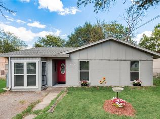 1007 S Catherine St, Terrell, TX 75160