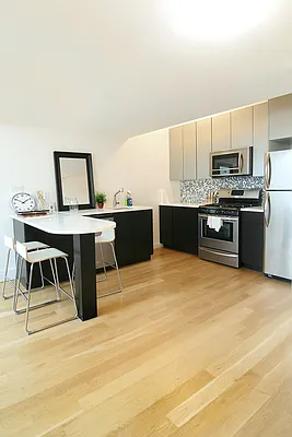 Rented by Microsoft Realty | media 6