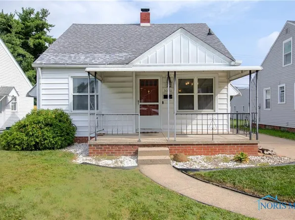 3020 Muirfield Ave, Toledo, OH 43614