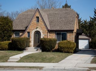 2122 Cooper Ave, Sheboygan, WI 53083