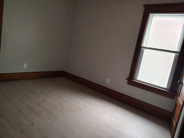 3365-3367 N Oakland Ave — Photo 20