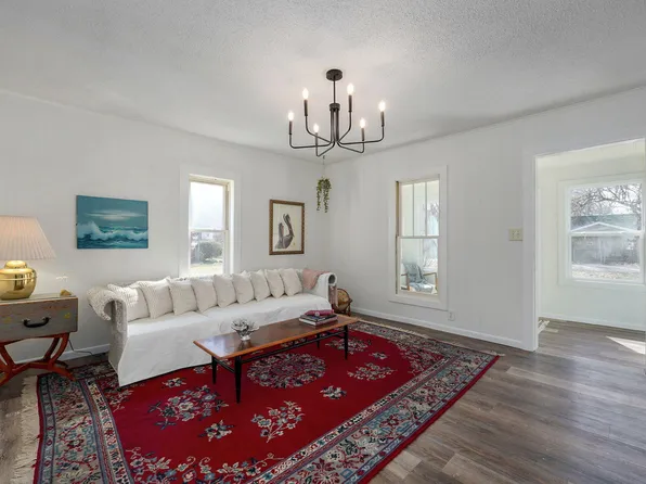 604 W Woodbine Road, Ash Grove, MO 65604