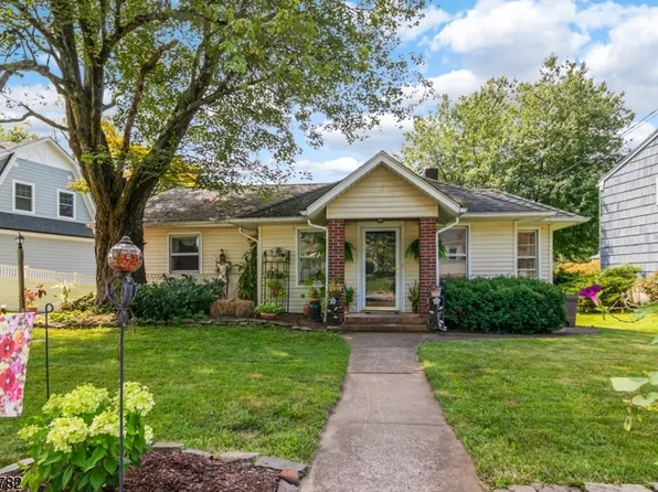 15 Lake Rd, Chatham Twp., NJ 07928