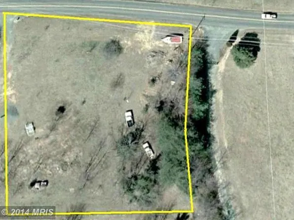 987 Old Truslow Rd, Falmouth, VA 22406