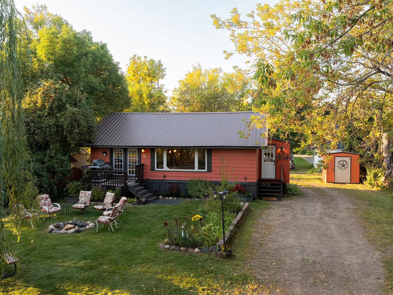 4 bed, 1975 sqft, $1,900 — Photo 2