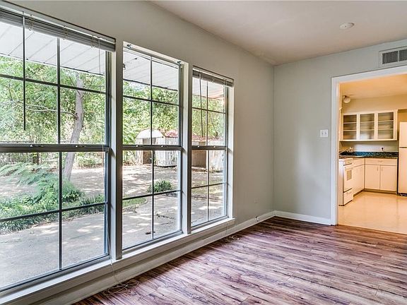 5th image of 3151 Longmeade Dr