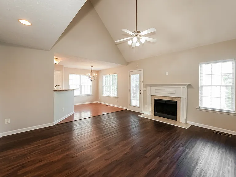 4032 Pineorchard Pl — Photo 4