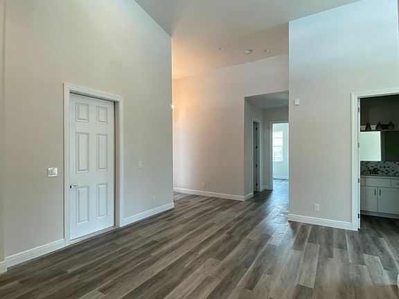 3rd image of 4626 SW 16th Pl