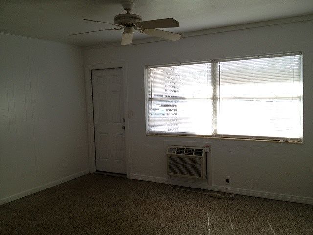 1st image of 1066 S Clearview Ave APT 1