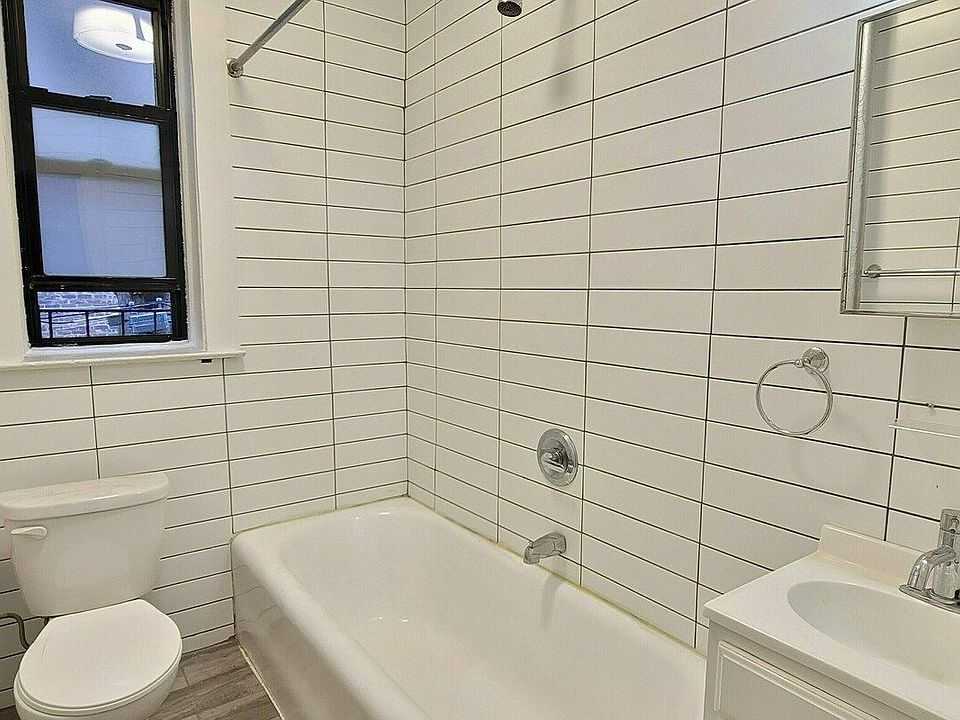 2nd image of 2031 Ocean Ave #4B