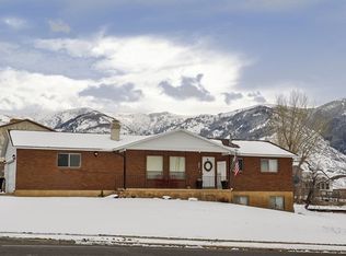 3286 N 450 E, North Ogden, UT 84414