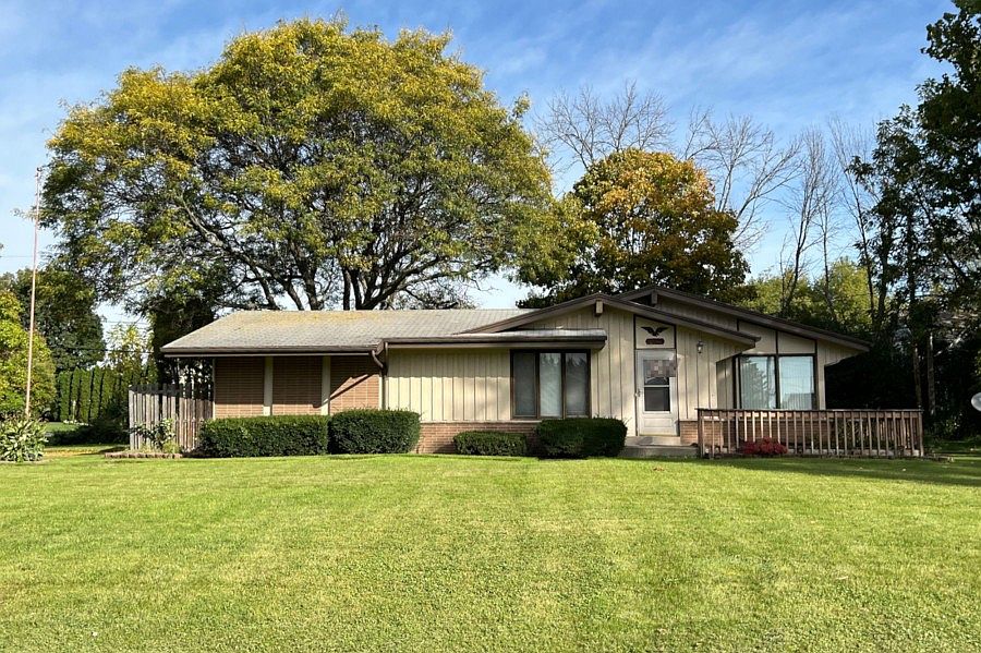 5890 W Glenbrook Rd, Brown Deer, WI 53223 Zillow