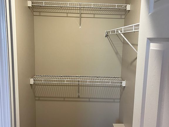 3rd image of 203 Keystone Dr