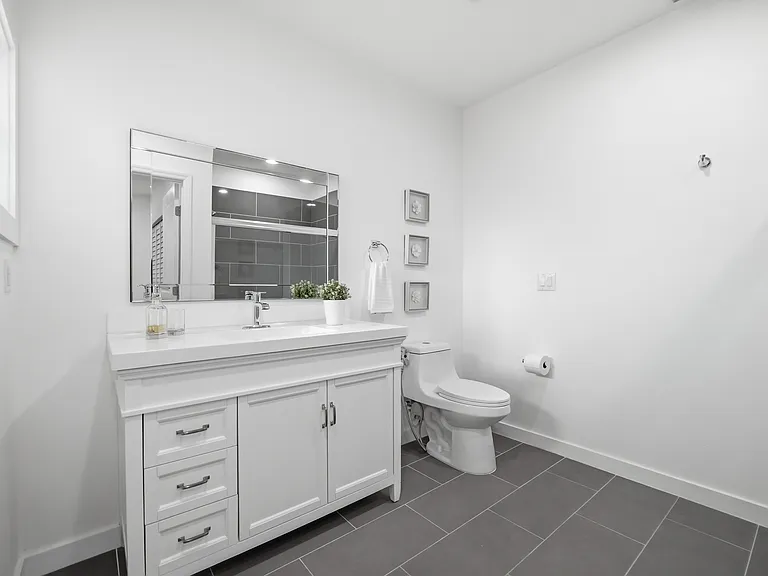 Full bathroom