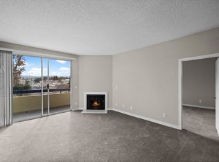 Vassar Terrace, Canoga Park, CA 91303