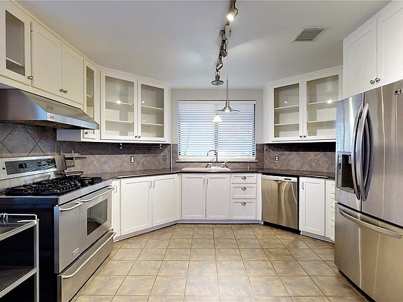 5th image of 11 Sand Piper Pl