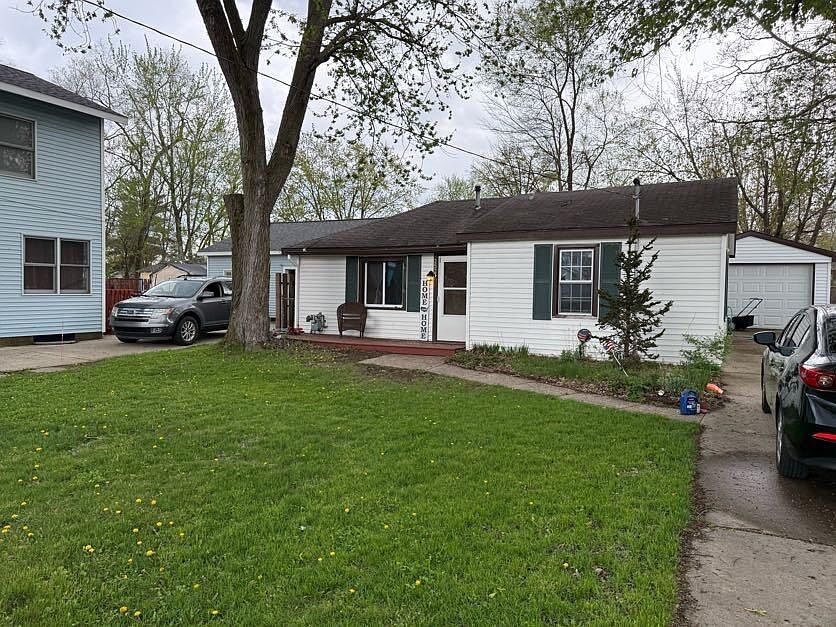 252 43rd St SE, Kentwood, MI 49548 | Zillow