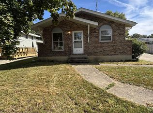 203 S Clark St, Monroe Center, IL 61052
