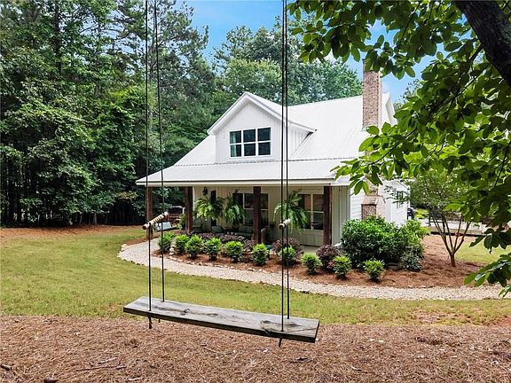 2nd image of 238 Dooley Rd