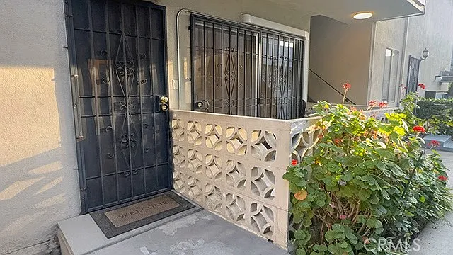 612 N Hayworth Ave #2 — Photo 9