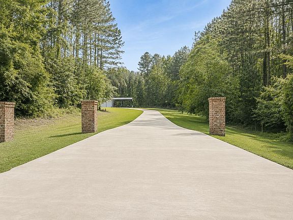 2nd image of 798 Eastgate Park