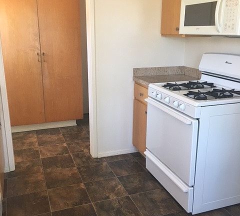 4th image of 8383 Dunbarton Ave