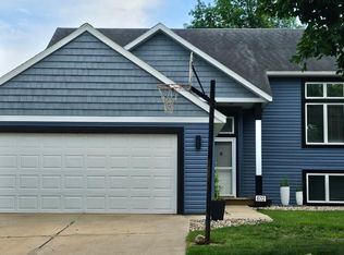 602 Cortland Ln SW, Rochester, MN 55902