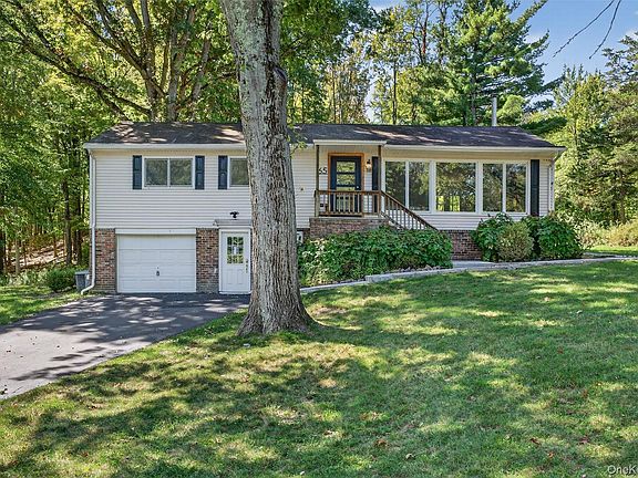 3rd image of 65 Hawxhurst Road