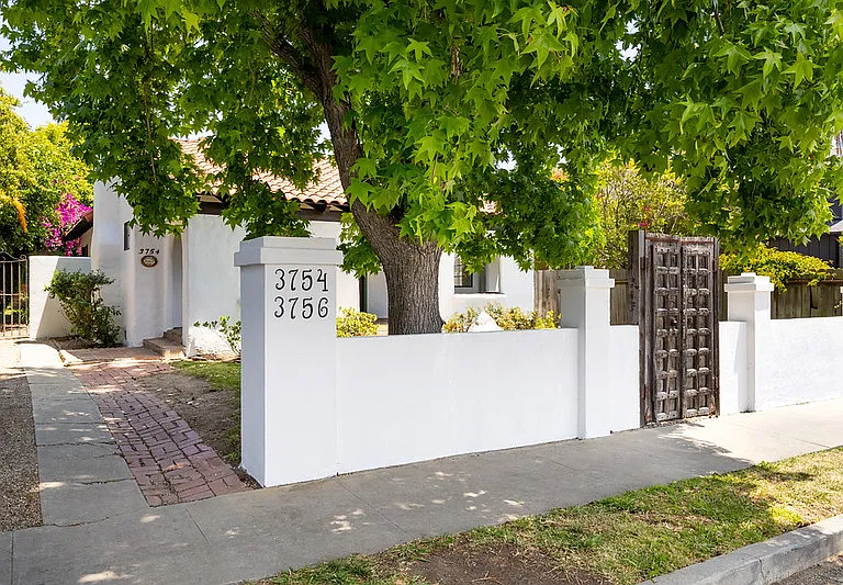 Mountain View Ave — Photo 1