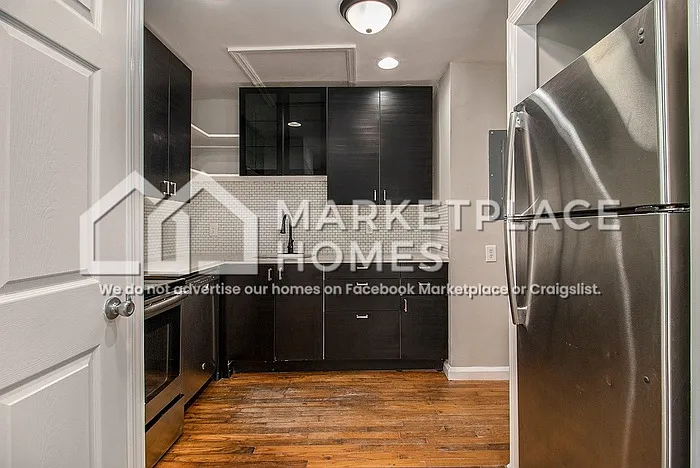 517 Woodward Ave SE — Photo 8