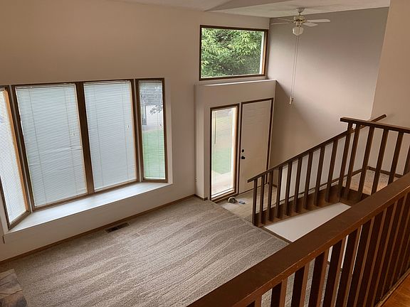 4th image of 4222 E Congress Ave