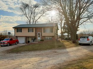 17520 N Route V, Sturgeon, MO 65284