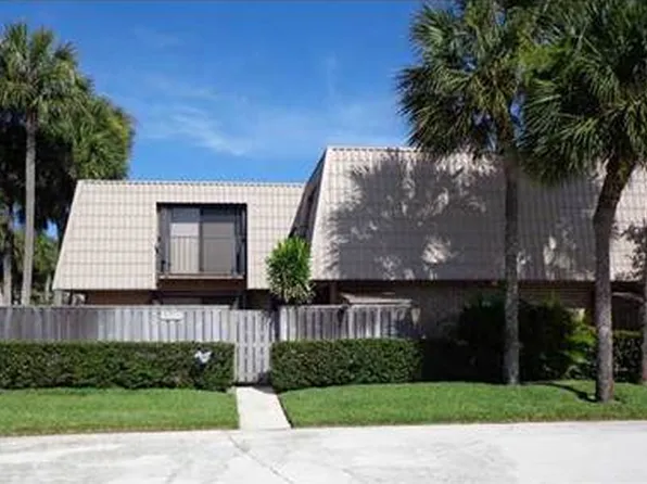 5711 57th Way, West Palm Beach, FL 33409