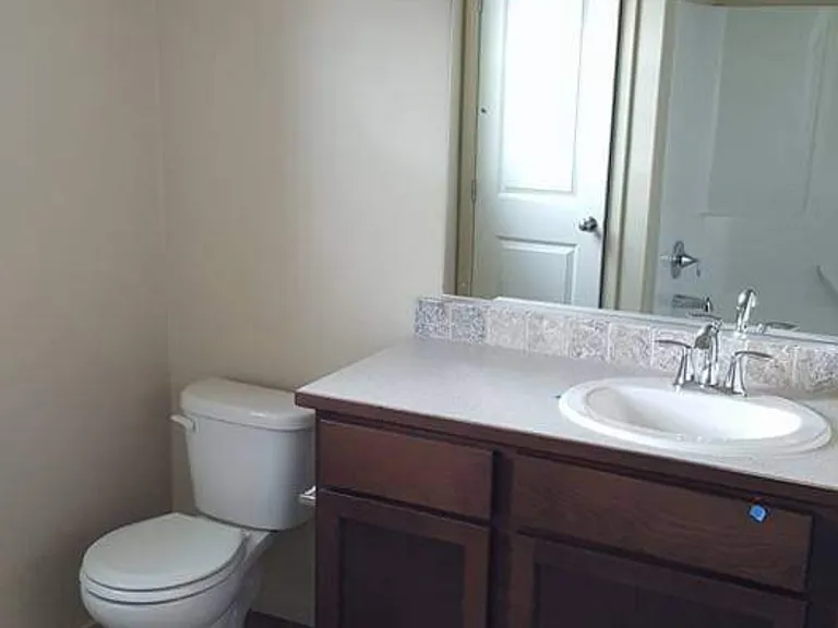 2701 N Glidden St #B — Photo 8