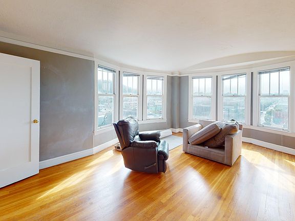 2nd image of 1290 Grove St APT 602