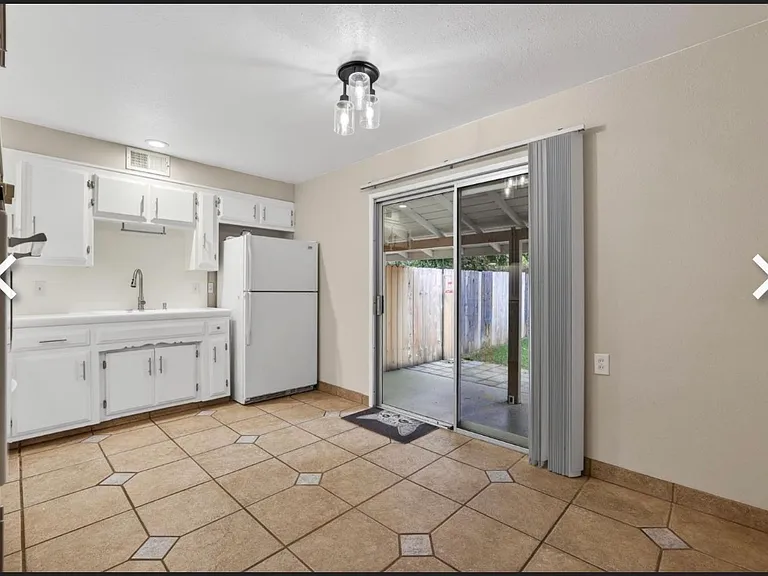 1403 Topaz Way #1 — Photo 14