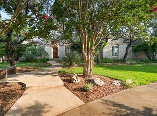 209 Trail Master Cir, Driftwood, TX 78619