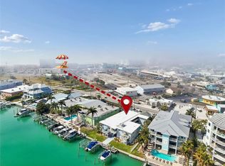 245 104th Ave APT 7, Treasure Island, FL 33706