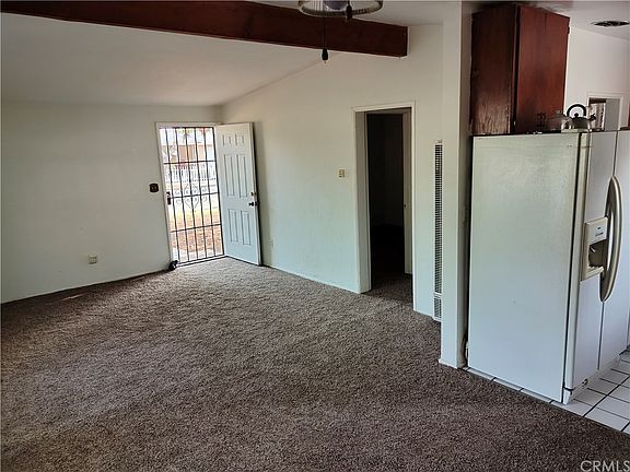 4th image of 2908 N Sepulveda Ave