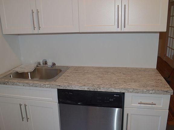 4th image of 810 Ocean Ave APT 2A