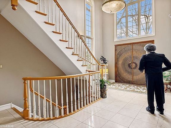 Foyer & basement stairs