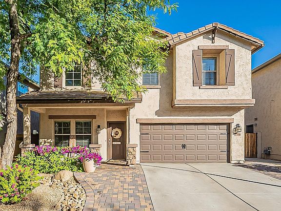 2nd image of 2528 W Lucia Dr
