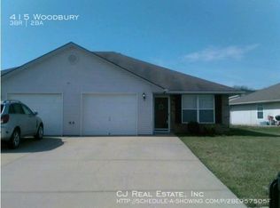 415 NW Woodbury Dr, Grain Valley, MO 64029